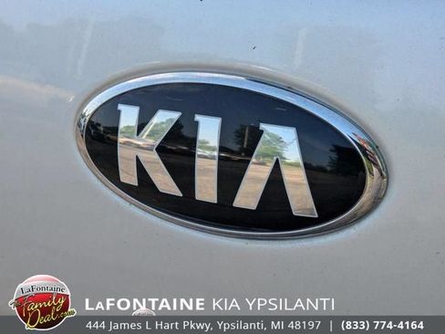 Used 2018 Kia Soul + FWD image 9