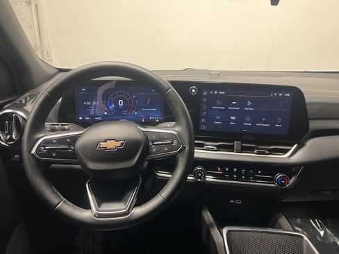 Certified 2025 Chevrolet Equinox LT image 11