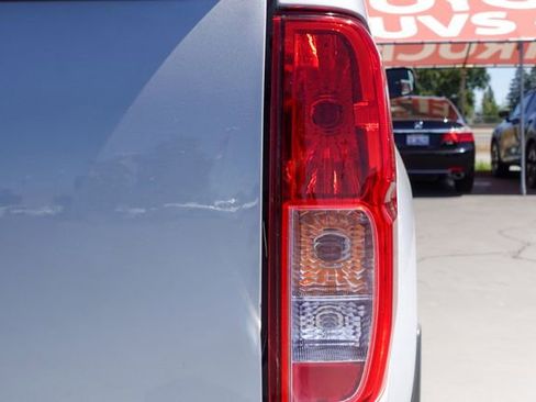 Used 2018 Nissan Frontier SV RWD image 7