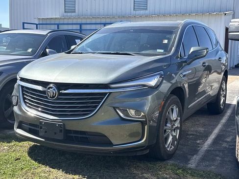 Used 2023 Buick Enclave Essence w/ Experience Buick Package image 3