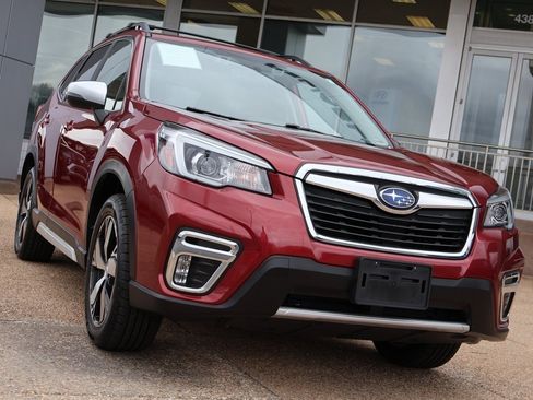 Used 2020 Subaru Forester Touring image 7