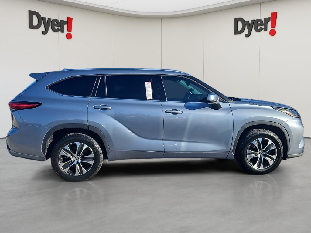 Used 2021 Toyota Highlander XLE FWD image 6