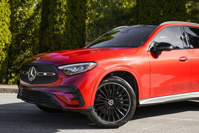Used 2023 Mercedes-Benz GLC 300 w/ AMG Line image 3