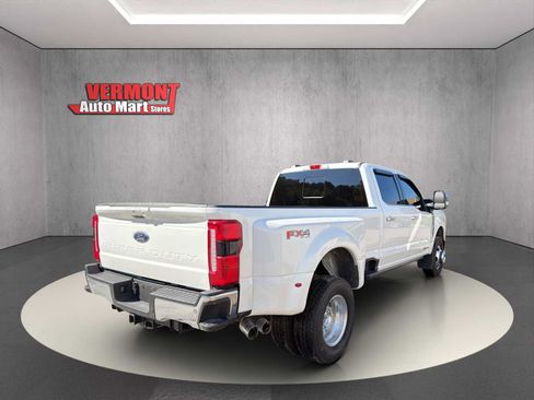 Used 2025 Ford F350 Lariat w/ Lariat Ultimate Package AWD/4WD image 7