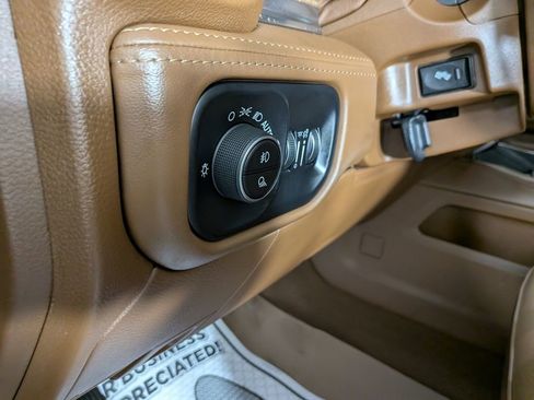 Used 2022 RAM 2500 Limited image 18