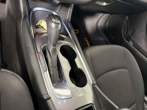 Used 2018 Chevrolet Malibu LT FWD image 16