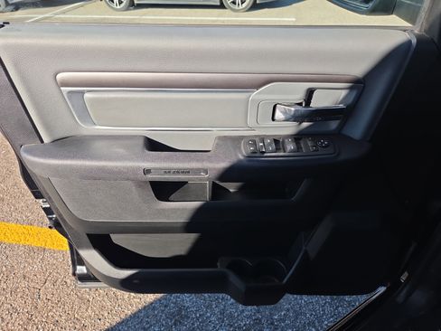 Certified 2024 RAM 1500 Classic SLT image 9