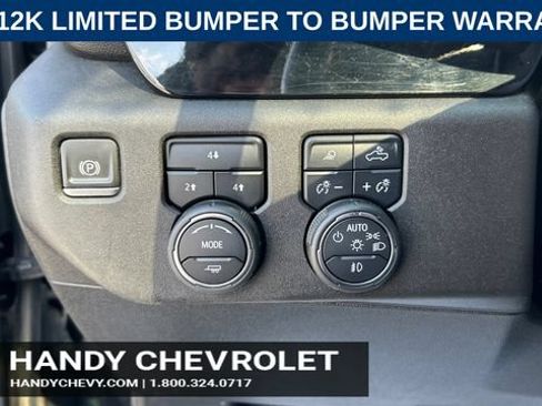 Certified 2024 Chevrolet Silverado 2500 LT w/ Midnight Edition AWD/4WD image 17