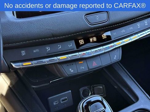 Certified 2023 Cadillac XT4 Luxury w/ Cold Weather Package image 26