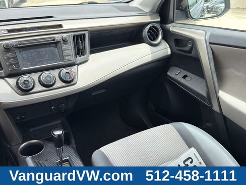 Used 2015 Toyota RAV4 LE AWD/4WD image 25