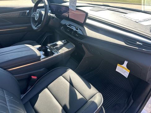 Certified 2025 Buick Enclave Avenir w/ Super Cruise Package image 37