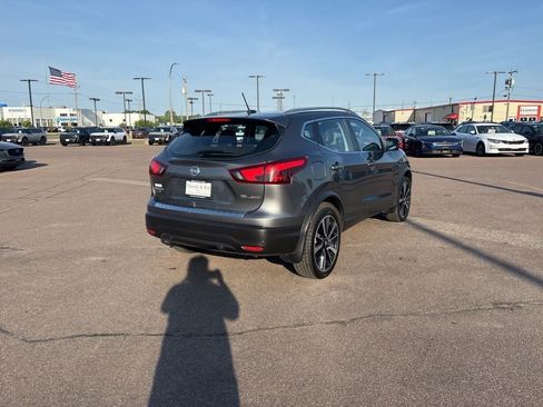 Used 2019 Nissan Rogue Sport SL AWD/4WD image 5