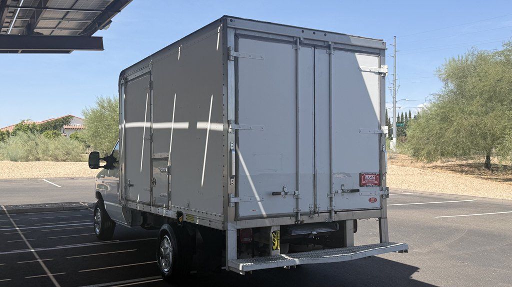 Used 2010 Ford E-350 and Econoline 350 Super Duty RWD image 14