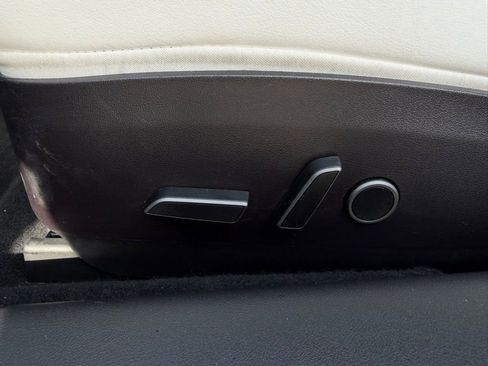 Used 2022 Tesla Model 3 Performance image 19