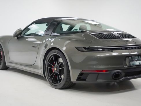 Certified 2023 Porsche 911 Targa 4 GTS image 3