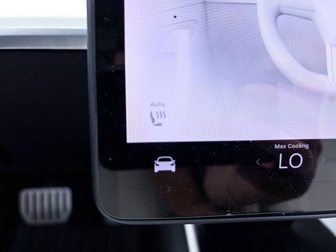 Used 2020 Tesla Model 3 Performance image 23