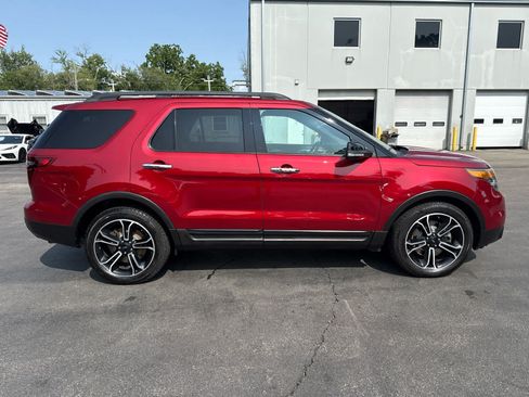 Used 2013 Ford Explorer Sport AWD/4WD image 2