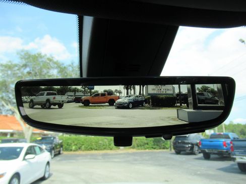 Used 2023 Chevrolet Traverse Premier w/ Redline Edition FWD image 31