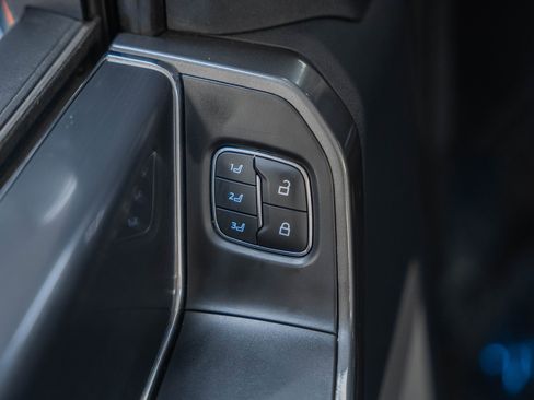 Used 2022 Ford F150 Lariat w/ Equipment Group 502A High image 48