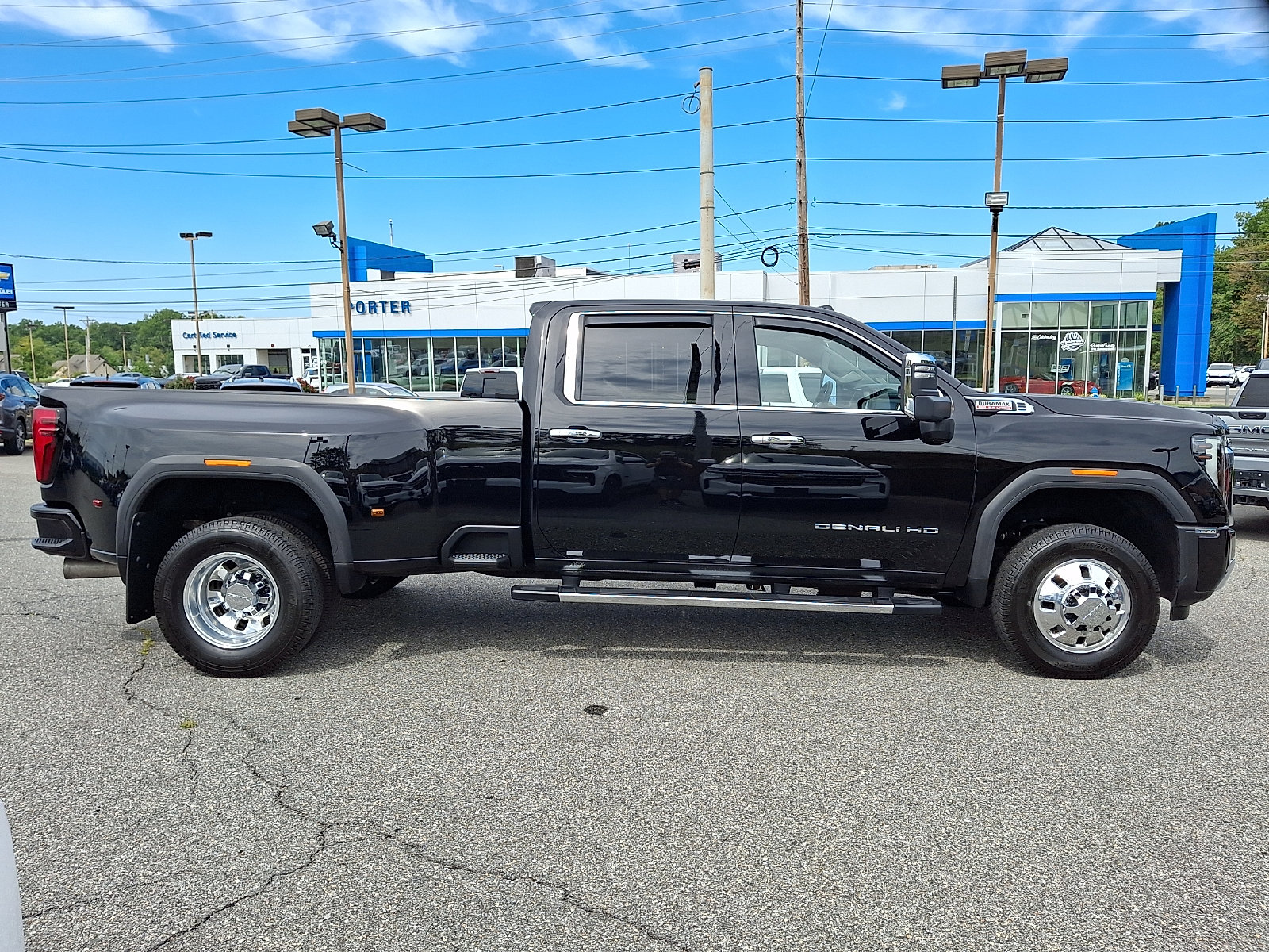 Certified 2026 GMC Sierra 3500 Denali w/ Denali Reserve Package AWD/4WD image 7