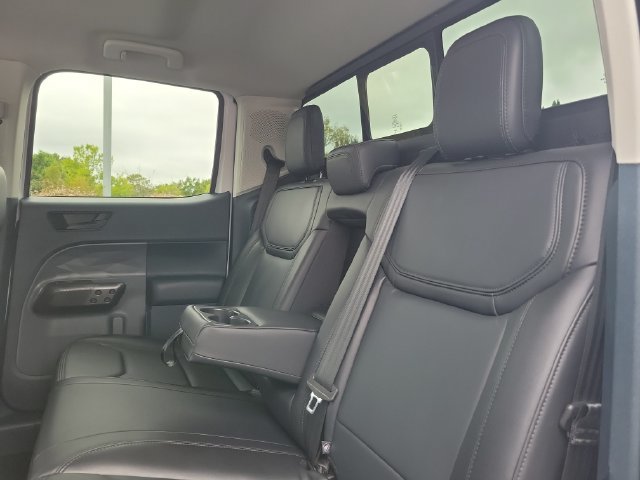 Used 2024 Ford Maverick Lariat w/ Black Appearance Package AWD/4WD image 9