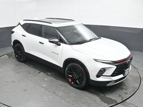 Used 2023 Chevrolet Blazer LT AWD/4WD image 40