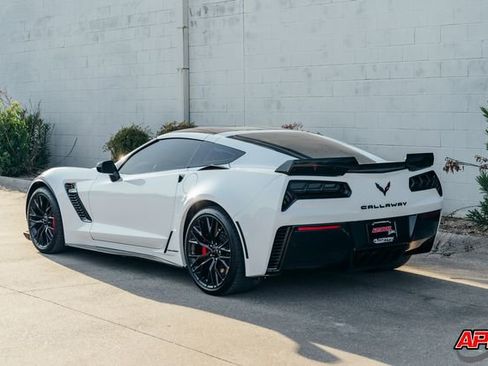 Used 2016 Chevrolet Corvette Z06 w/ 2LZ Preferred Equipment Group image 4