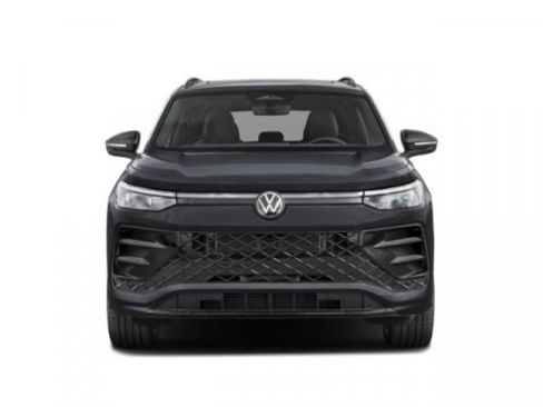 Certified 2026 Volkswagen Tiguan SE R-Line AWD/4WD image 7