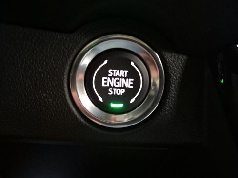 New 2026 Chevrolet Traverse High Country image 17