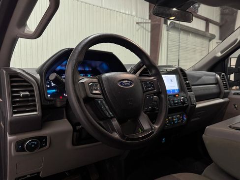 Used 2021 Ford F250 XL w/ STX Appearance Package AWD/4WD image 6