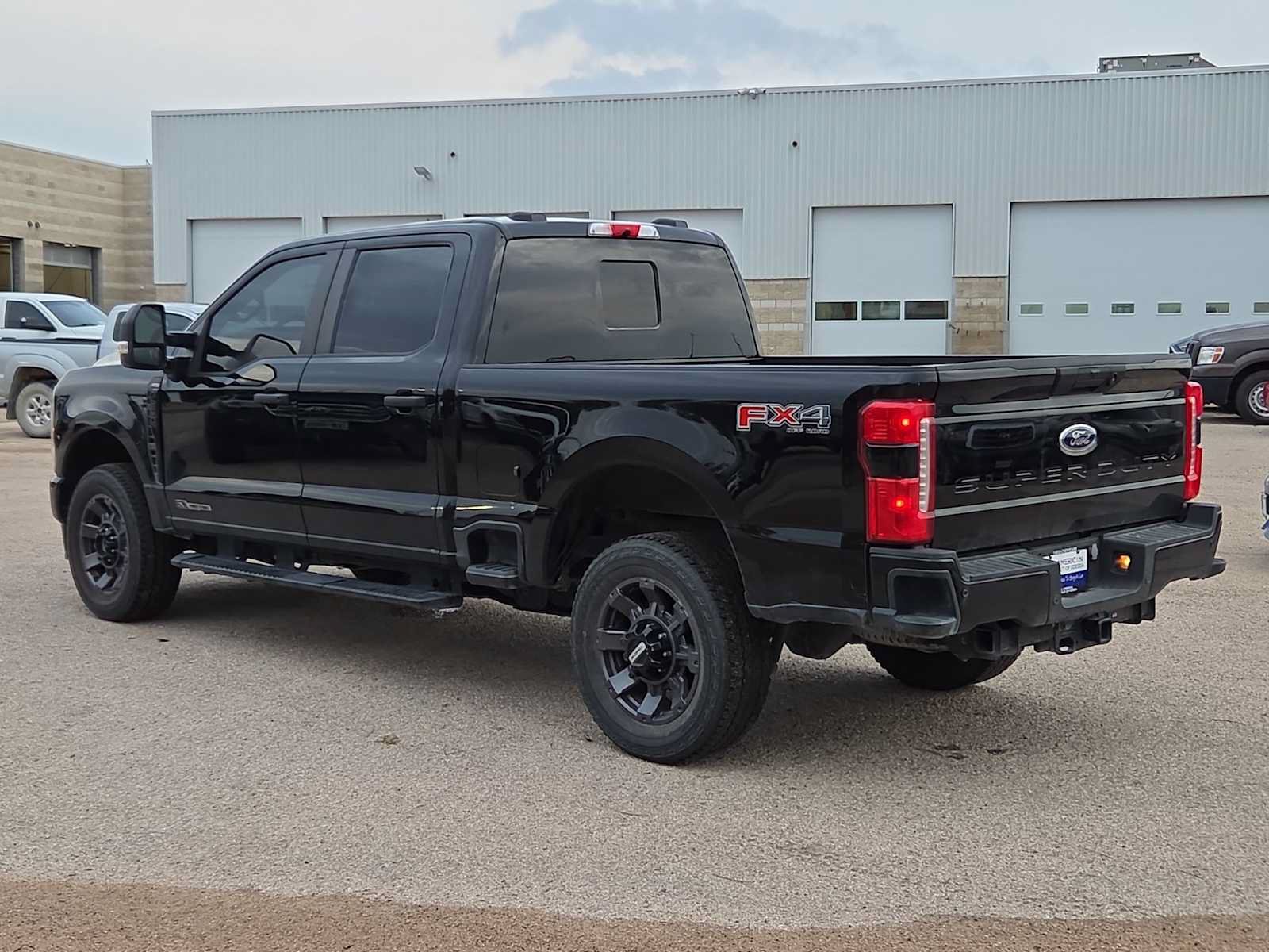 Used 2024 Ford F250 XL w/ STX Appearance Package AWD/4WD image 6