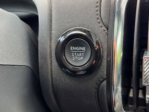Certified 2025 Ford Expedition Tremor AWD/4WD image 38