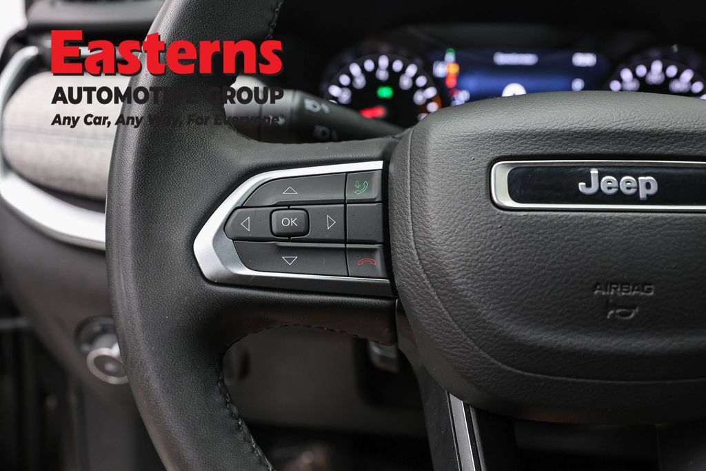 Used 2024 Jeep Compass Latitude AWD/4WD image 14