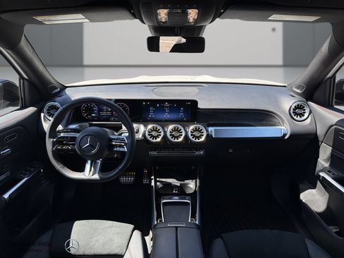 Certified 2025 Mercedes-Benz GLB 250 4MATIC w/ AMG Night Package image 9