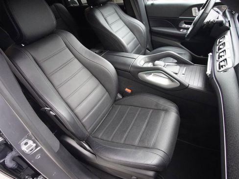 Used 2022 Mercedes-Benz GLS 450 4MATIC image 24