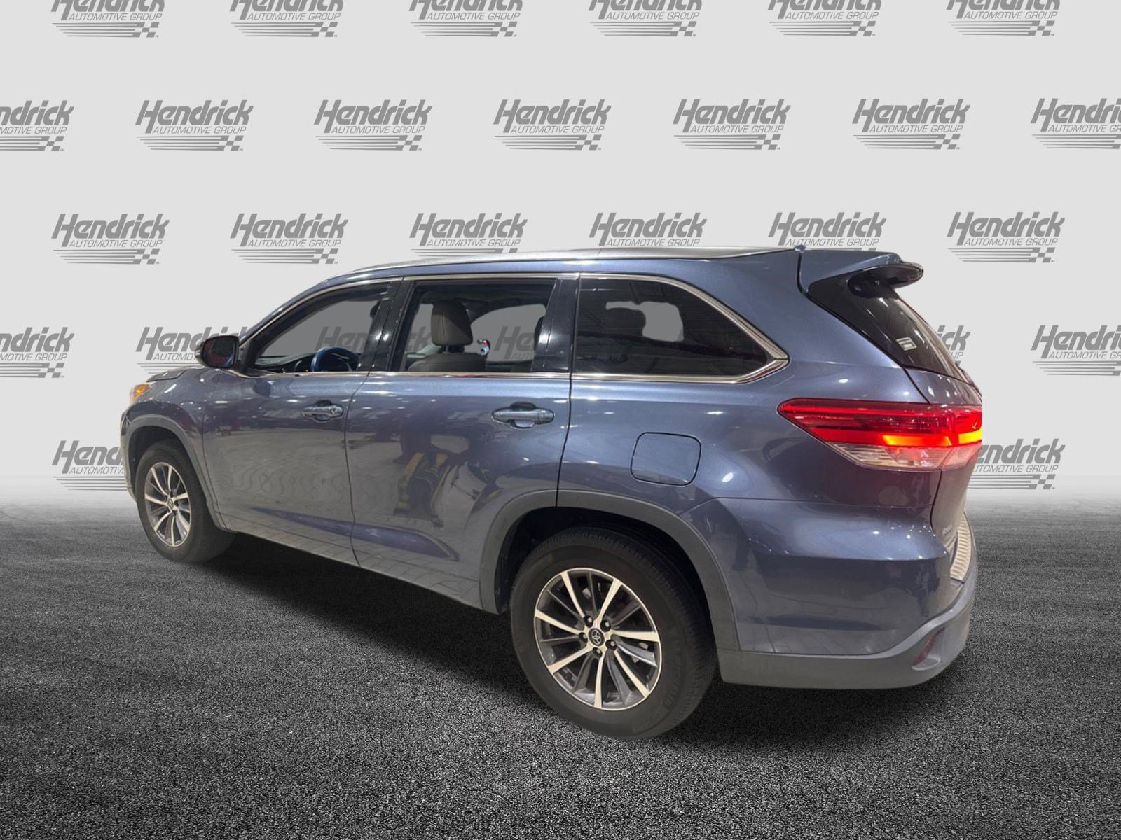 Used 2018 Toyota Highlander XLE FWD image 8