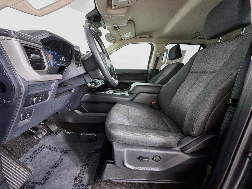 Used 2022 Ford Expedition XLT RWD image 12