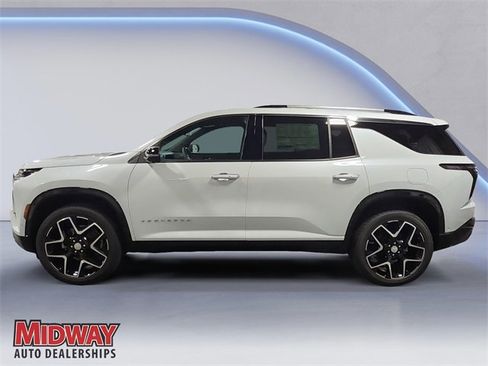 New 2026 Chevrolet Traverse High Country image 2