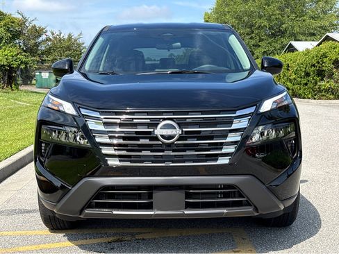 New 2026 Nissan Rogue SV image 2