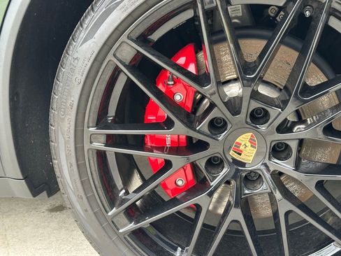 Certified 2025 Porsche Macan 4S Electric image 16