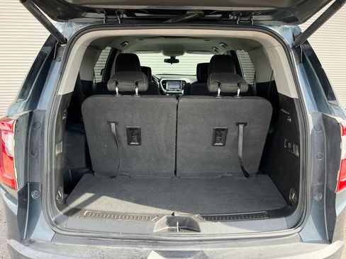 Used 2020 GMC Acadia SLE w/ Driver Convenience Package FWD image 26