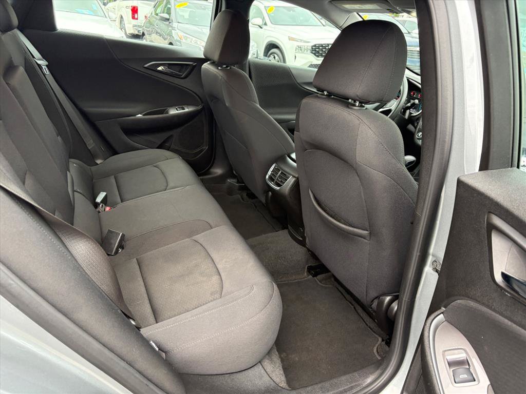 Used 2025 Chevrolet Malibu LT FWD image 20