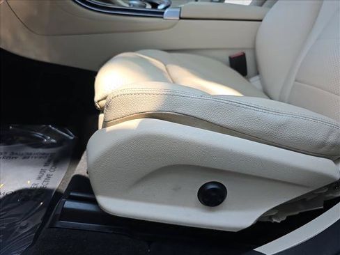 Used 2016 Mercedes-Benz GLC 300 4MATIC image 29