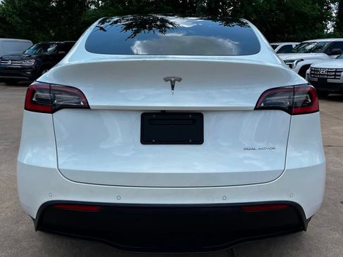Used 2021 Tesla Model Y Long Range AWD/4WD image 9