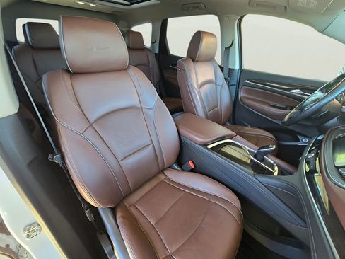 Used 2019 Buick Enclave Avenir w/ Avenir Technology Package image 17