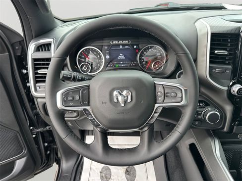 New 2026 RAM 1500 4x4 Crew Cab image 19