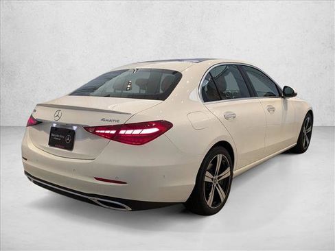 Used 2025 Mercedes-Benz C 300 4MATIC Sedan image 2