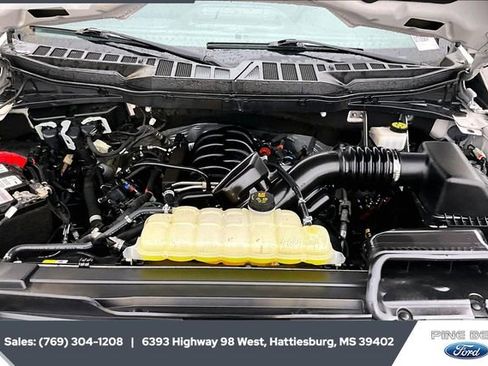 Used 2023 Ford F150 Lariat w/ Trailer Tow Package image 8