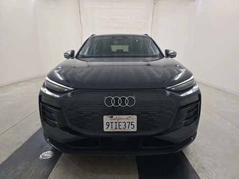 Used 2025 Audi Q6 e-tron Premium Plus w/ Premium Plus image 2