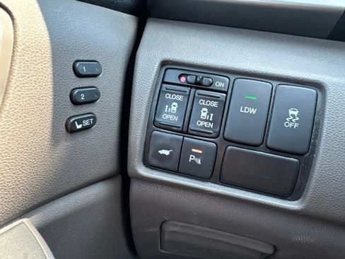 Used 2016 Honda Odyssey Elite image 10
